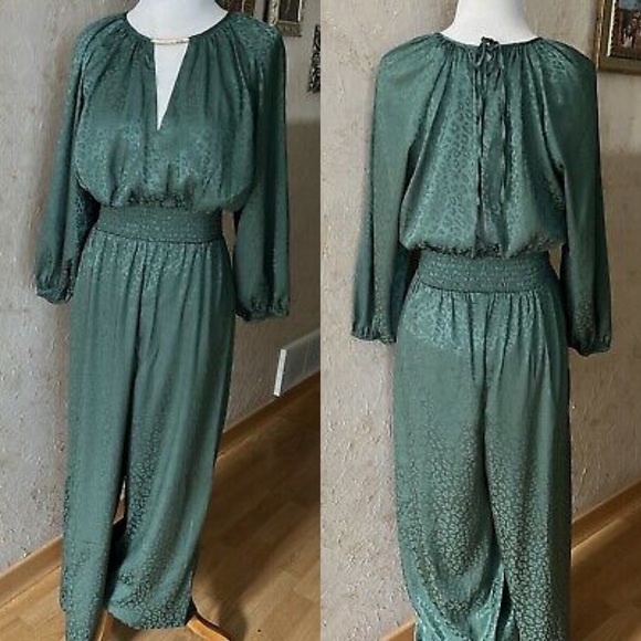 NWT Bloomingdale's Andrew Marc Satin Leopard Blouson Wide Leg Jumpsuit Boho L - Picture 2 of 9